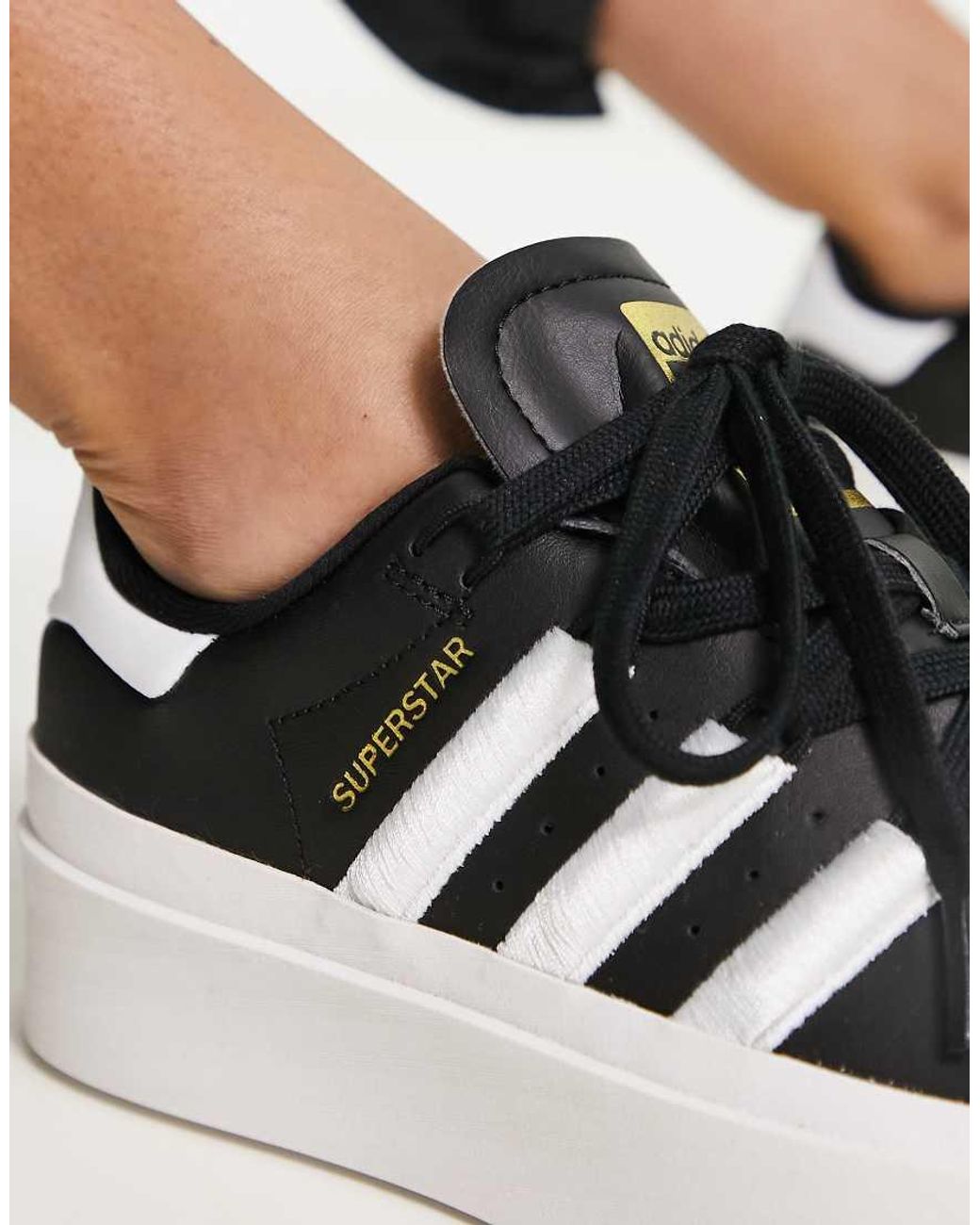 adidas gazelle silver green womens adidas Originals Women Superstar Bold White FV3334, 8.5 main image 0