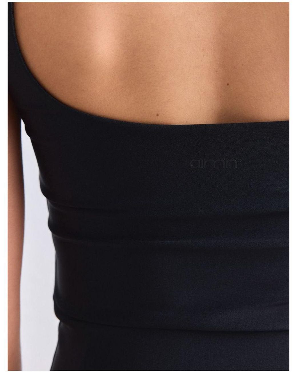 Aim'n Black Shimmer Singlet