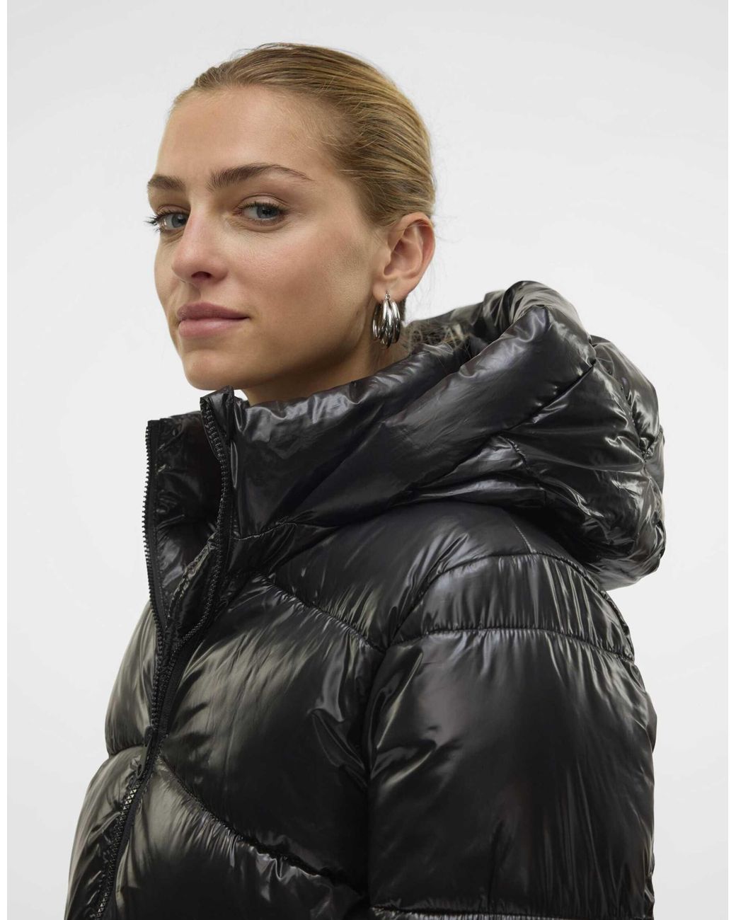 Vero Moda Gray Uppsashiny gesteppte kapuzenjacke