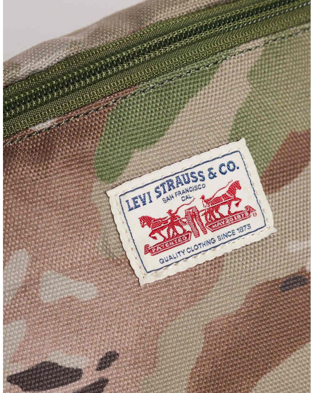 Riñonera Con Estampado De Camuflaje Duboce De -Verde Levi's de hombre de color Gray