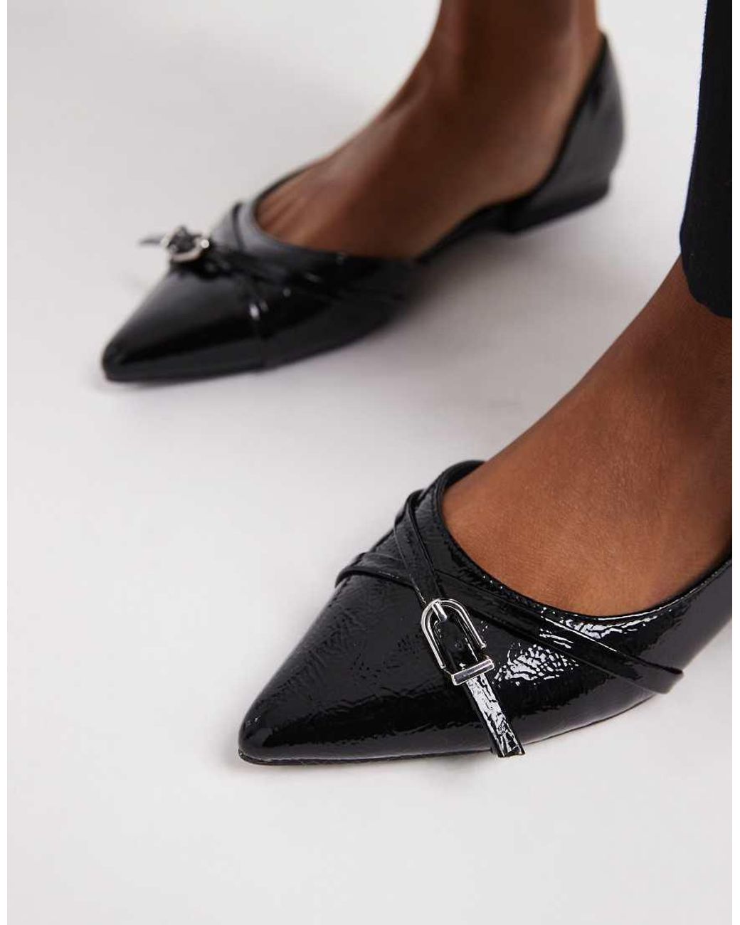 New Look Black Buckle Pointed Ballet Flat