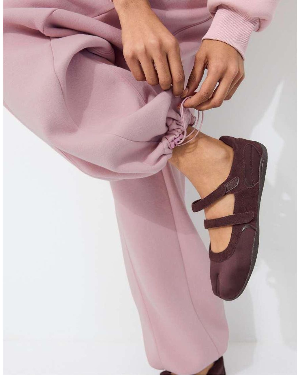 Stradivarius Brown S032 Split Toecap Trainers