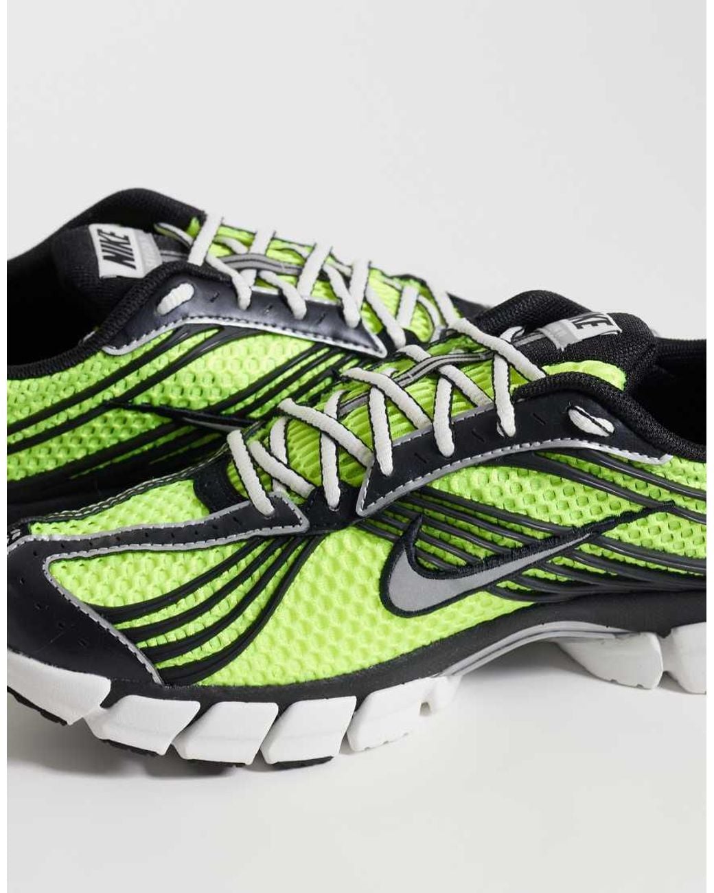 Nike Green Zoom Skylon 11 Shoes for men