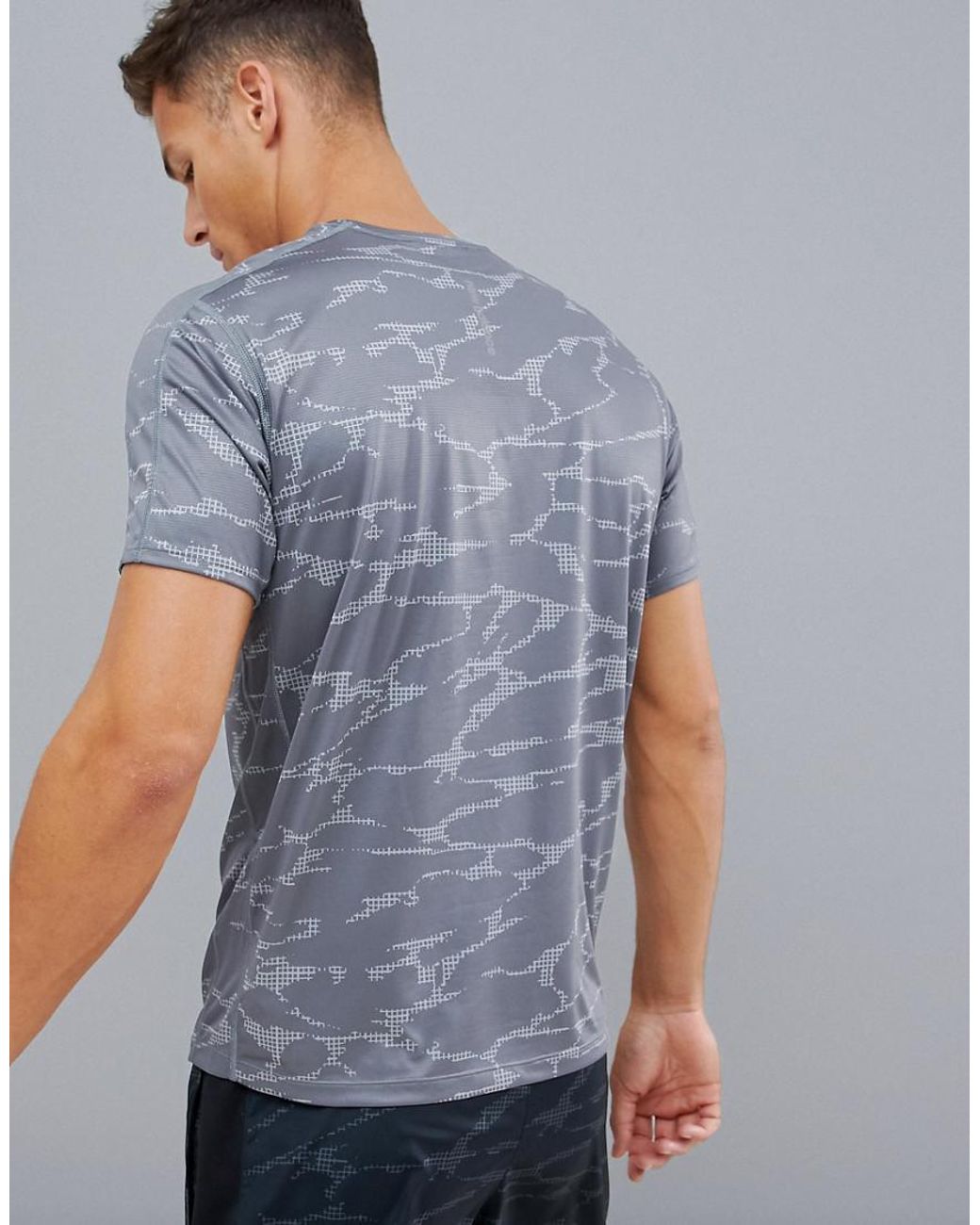 New Balance Running Camo Accelerate T shirt In Grey in Grey for