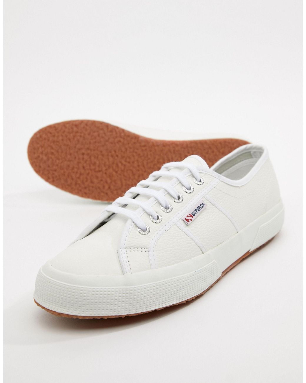 Superga Leer 2750 - Klassieke Leren Gympen in het Wit voor heren - Lyst
