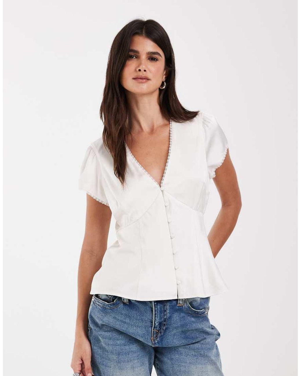 Abercrombie & Fitch White V Neck Short Sleeve Blouse