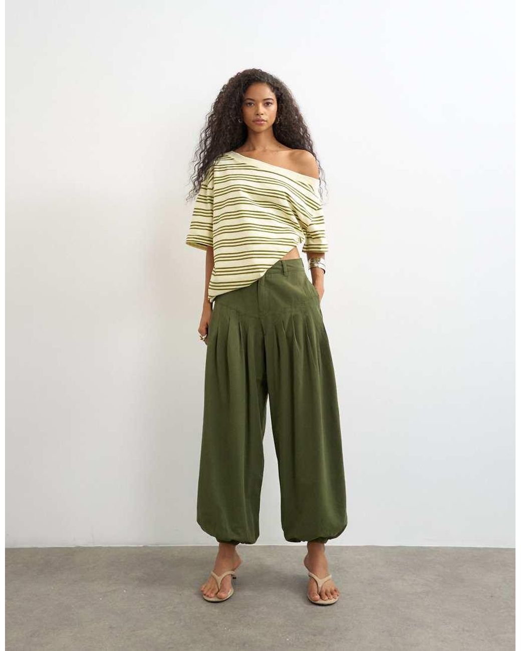 TOPSHOP Green Deep Yoke Balloon Trouser