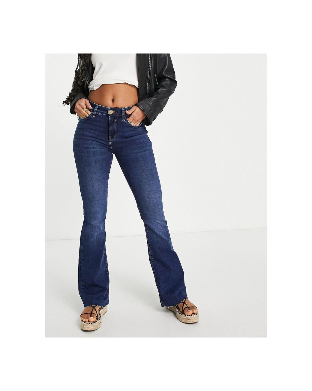 River Island Amelie Flared Jeans in Blue | Lyst Australia