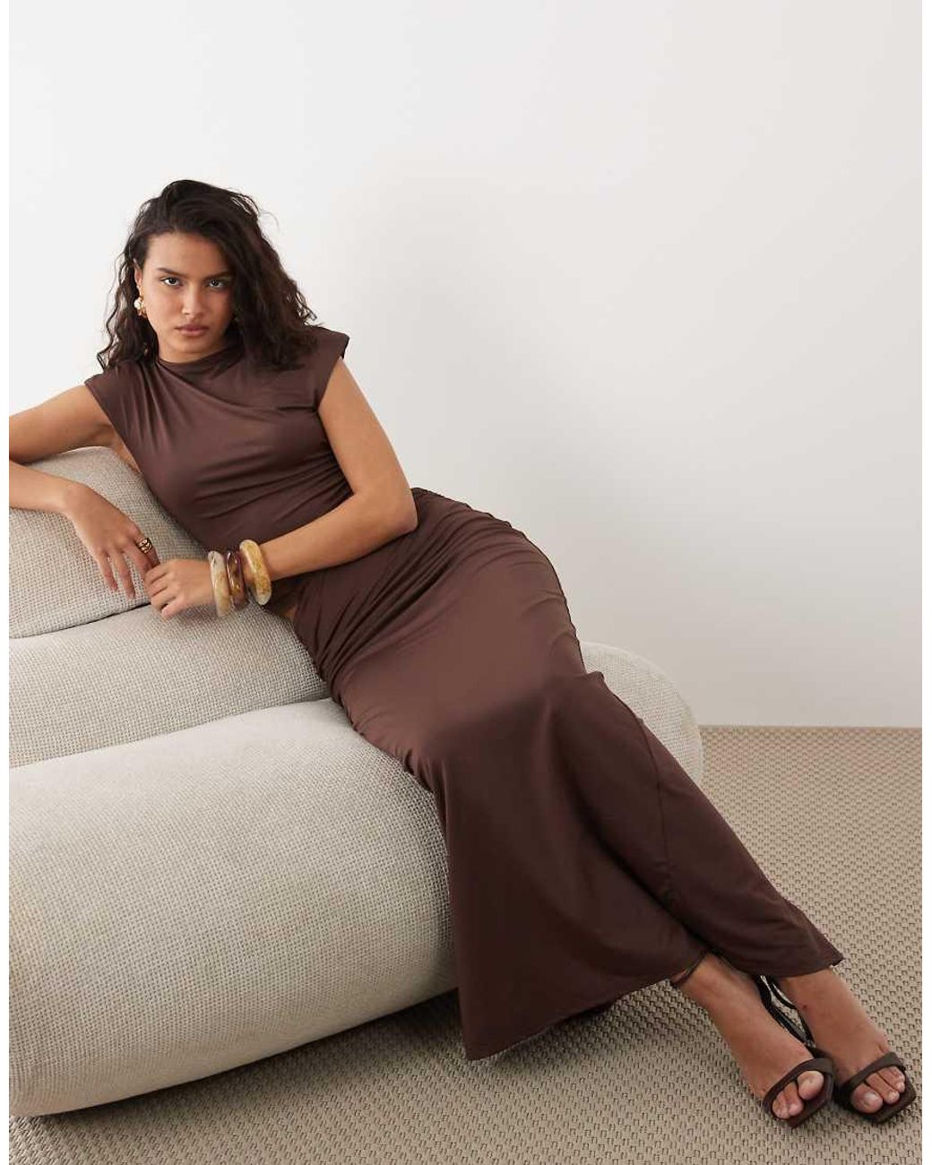 SNDY'S Brown Ruched Detail Back Slit Maxi Skirt