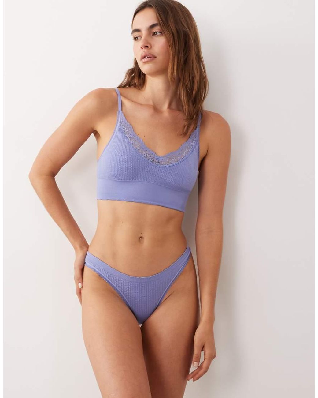 Cotton On Naadloze Geribbelde String in het Blue