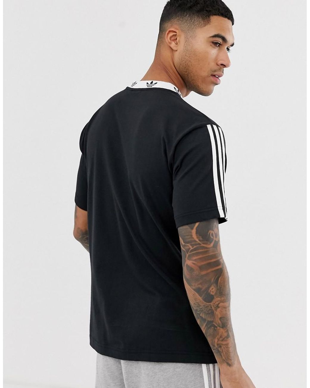 adidas Originals T-shirt With Trefoil Neck Print In Black for Men | Lyst