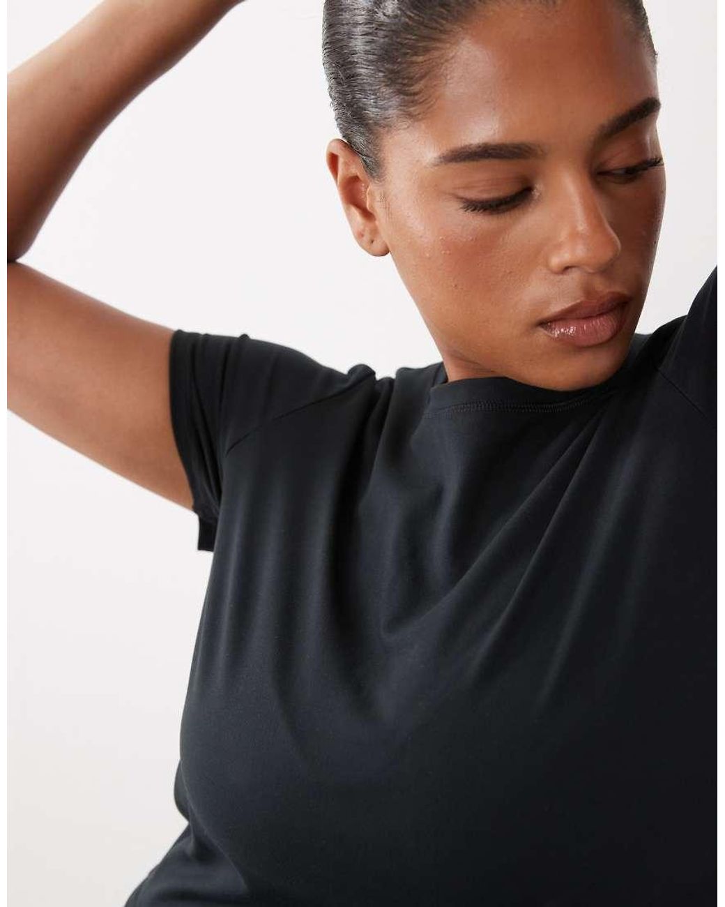 4505 Black Curve Icon Studio Baby T-shirt