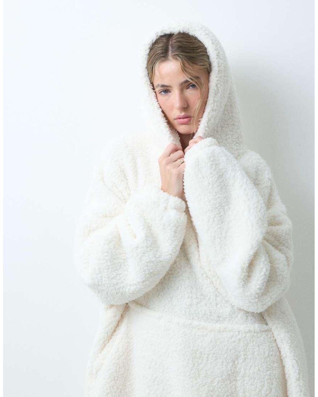 Loungeable White Cozy Snow Tipped Super Soft snuggle Hoodie