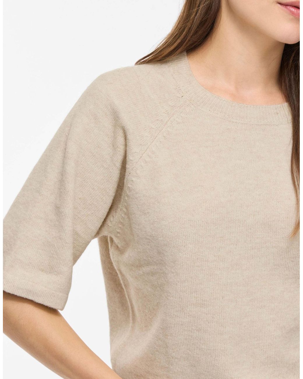 Vila Natural Liga stricktop mit lockerer passform, rundhalsausschnitt, stretch und überschnittenen schultern