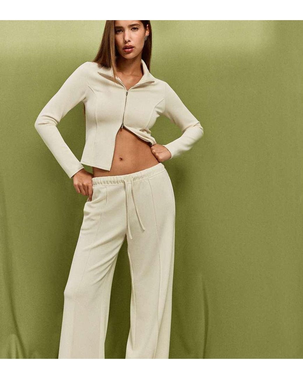 Stradivarius Green Petite Soft-touch Wide-leg jogger Trousers With Front Seam Detail