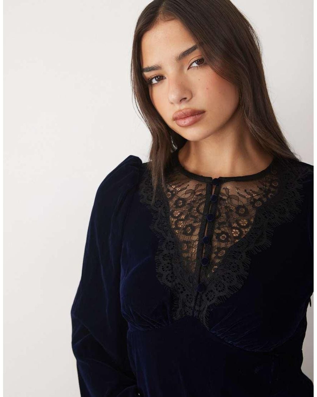 Nobody's Child Black Louisa Velvet Round Neck Puff Sleeve Lace Collar Detail Mini Dress