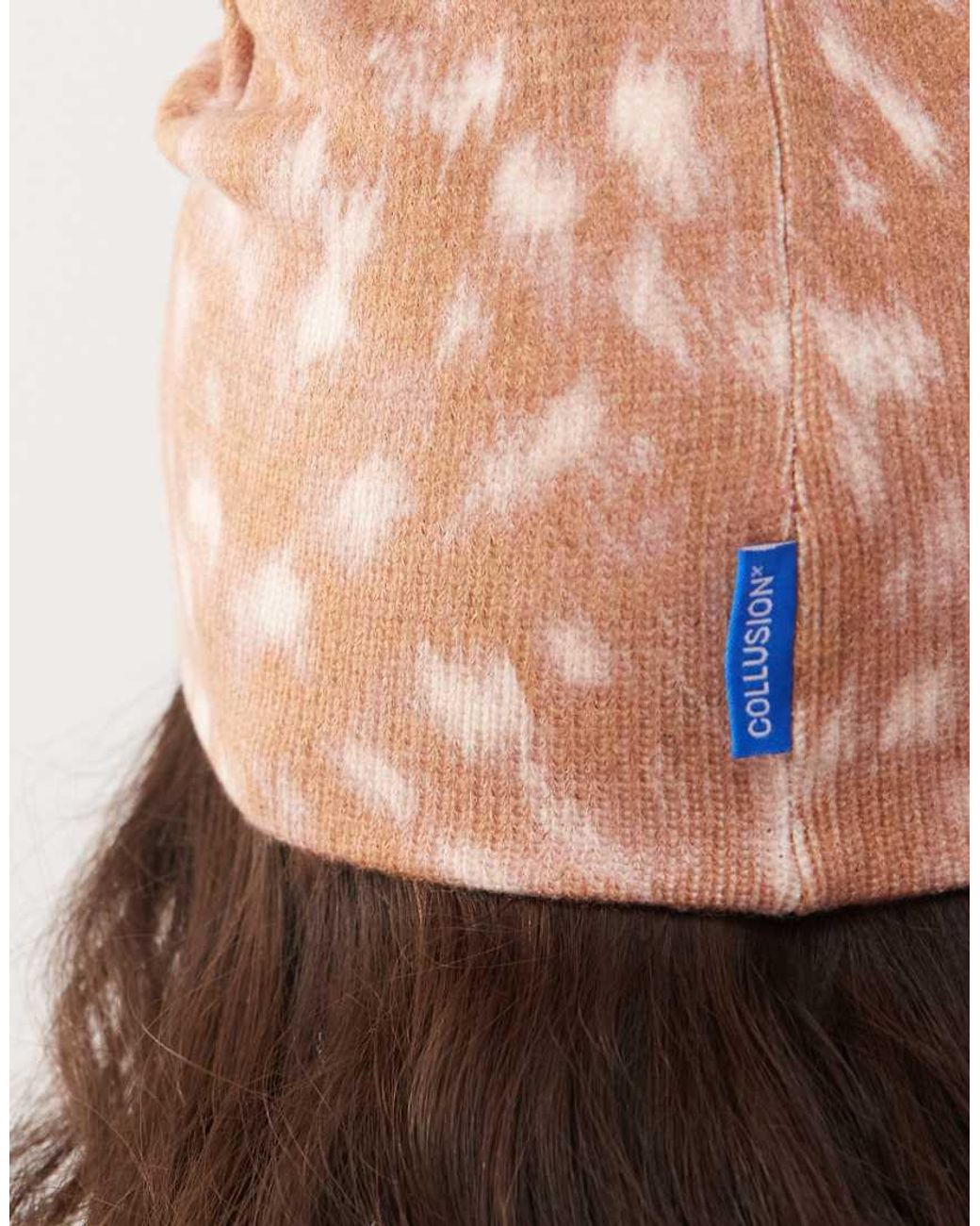Gorro Con Estampado De Ciervo De Collusion de color Brown