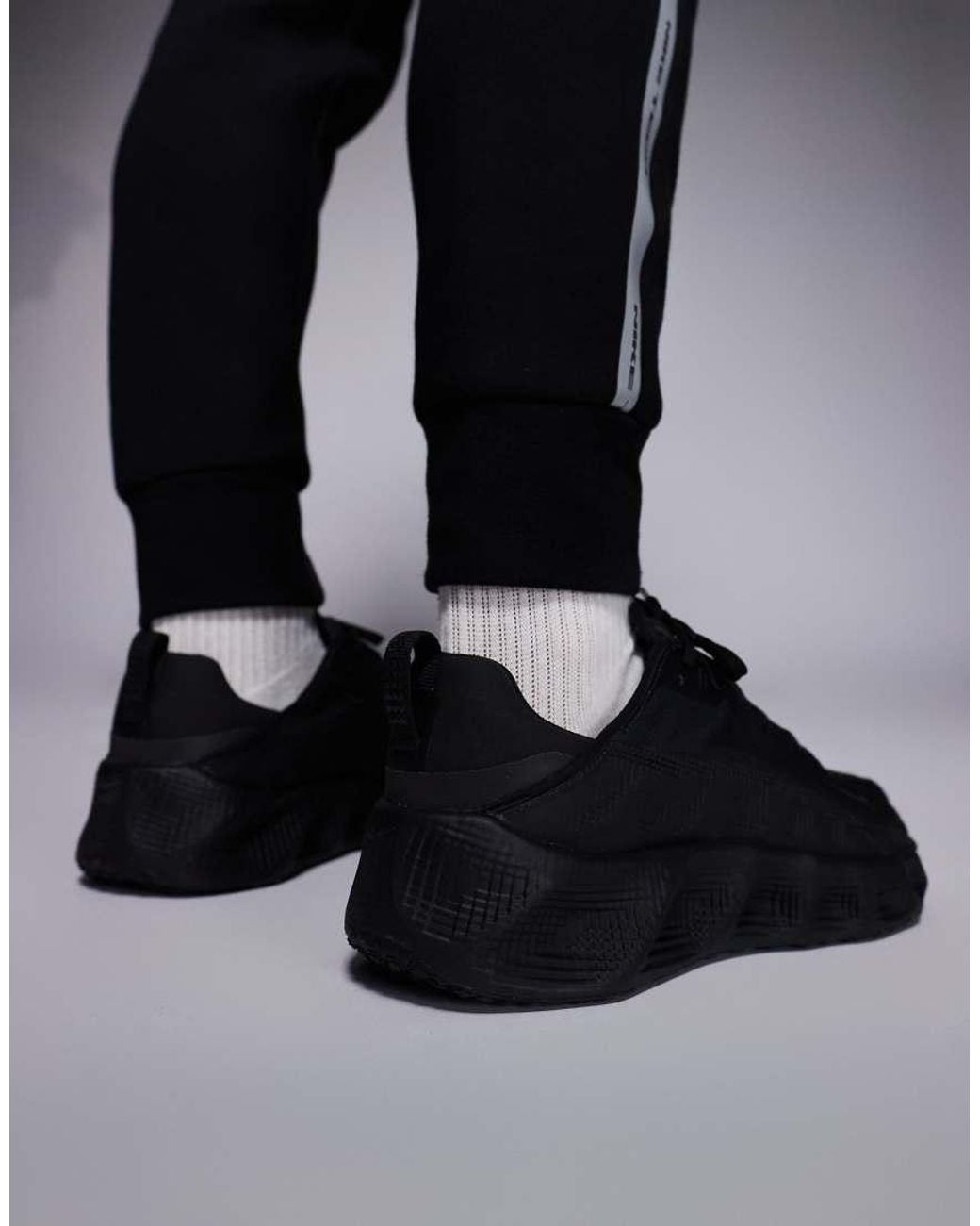 Nike Black Ava Rover Trainers for men