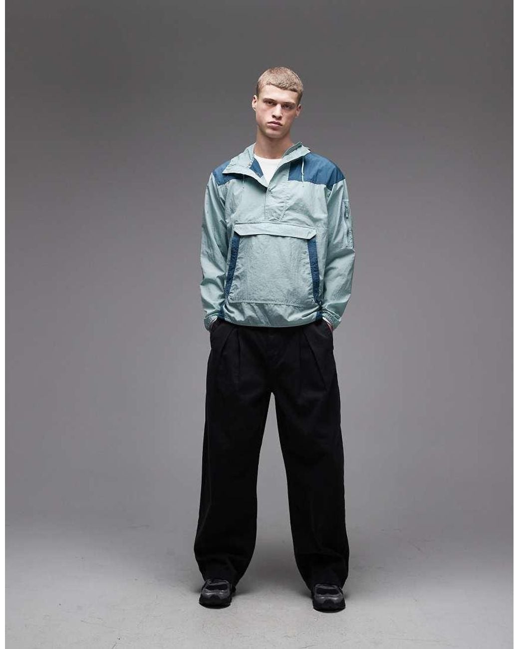 Columbia Gray Challenger Windbreaker Anorak for men