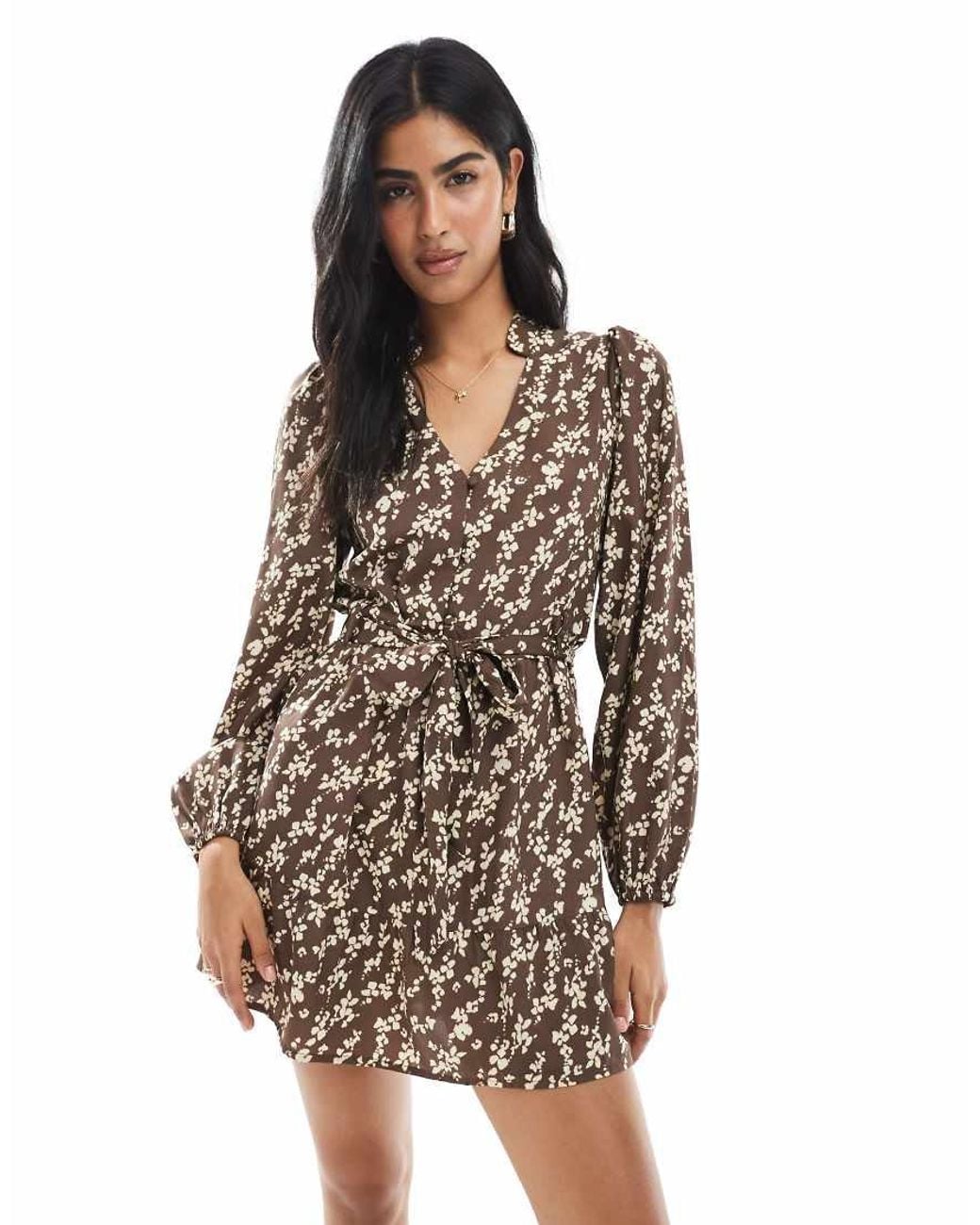 Wednesday's Girl White Tie Detail Floral Print Belted Mini Dress