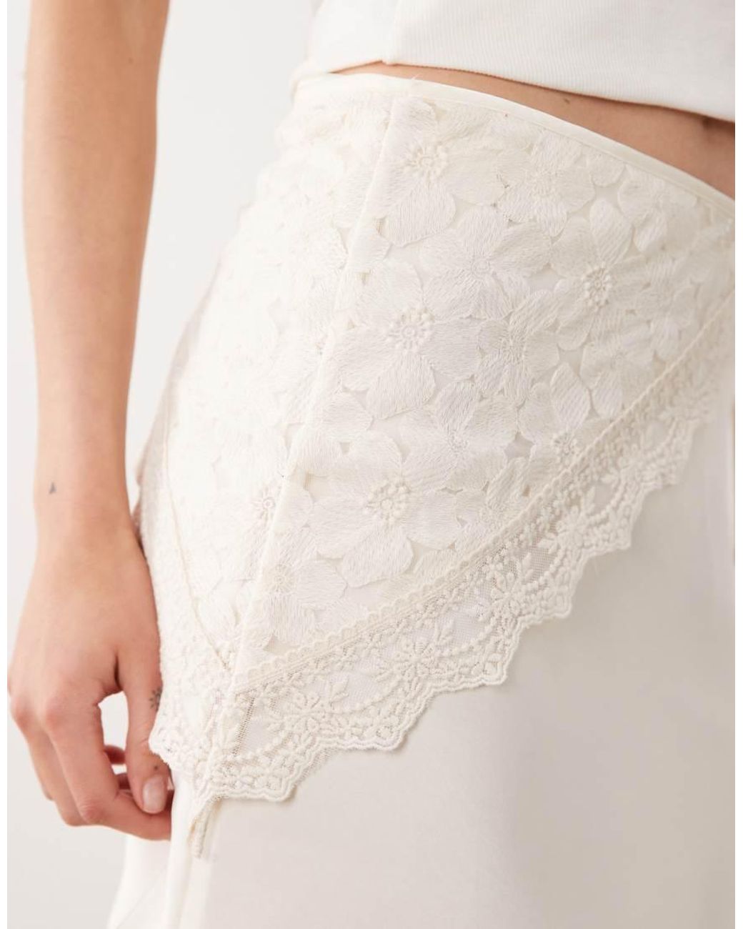 Vila Natural Satin Mini Skirt With Detachable Waist Scarf