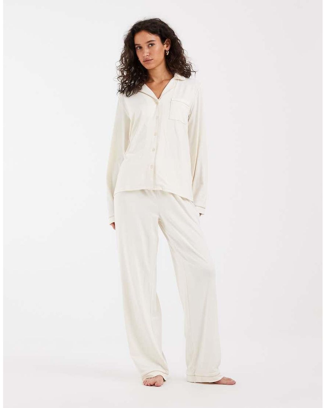 Loungeable White Super Soft Jersey Revere Top And Wide Leg Pyjama Set With Piping