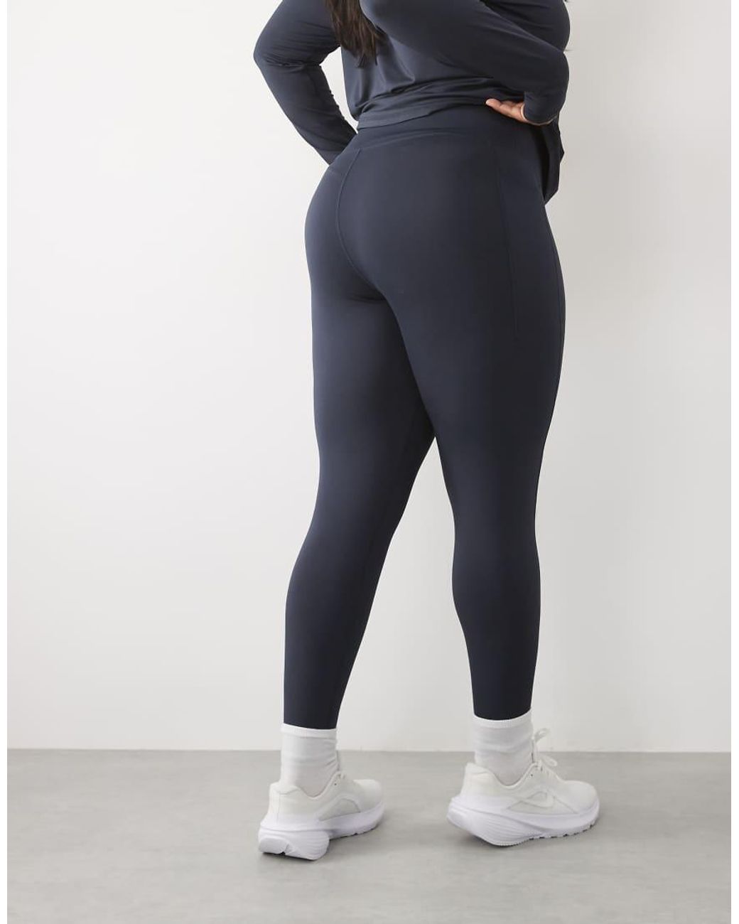 4505 Blue Curve Icon Active Tie Waist Run legging With Phone Pocket
