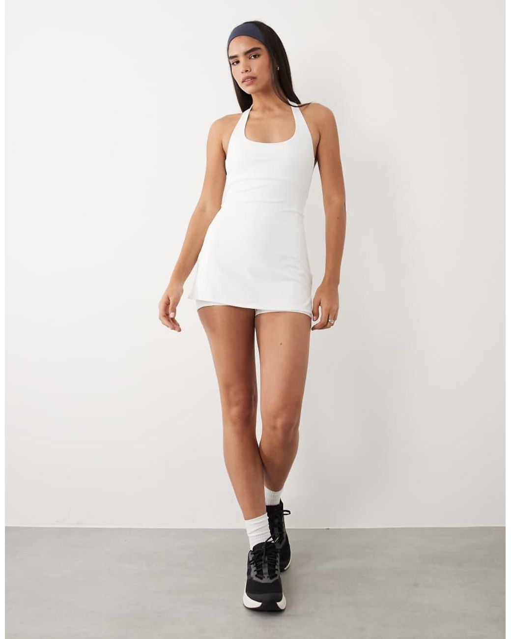 4505 Active in het White