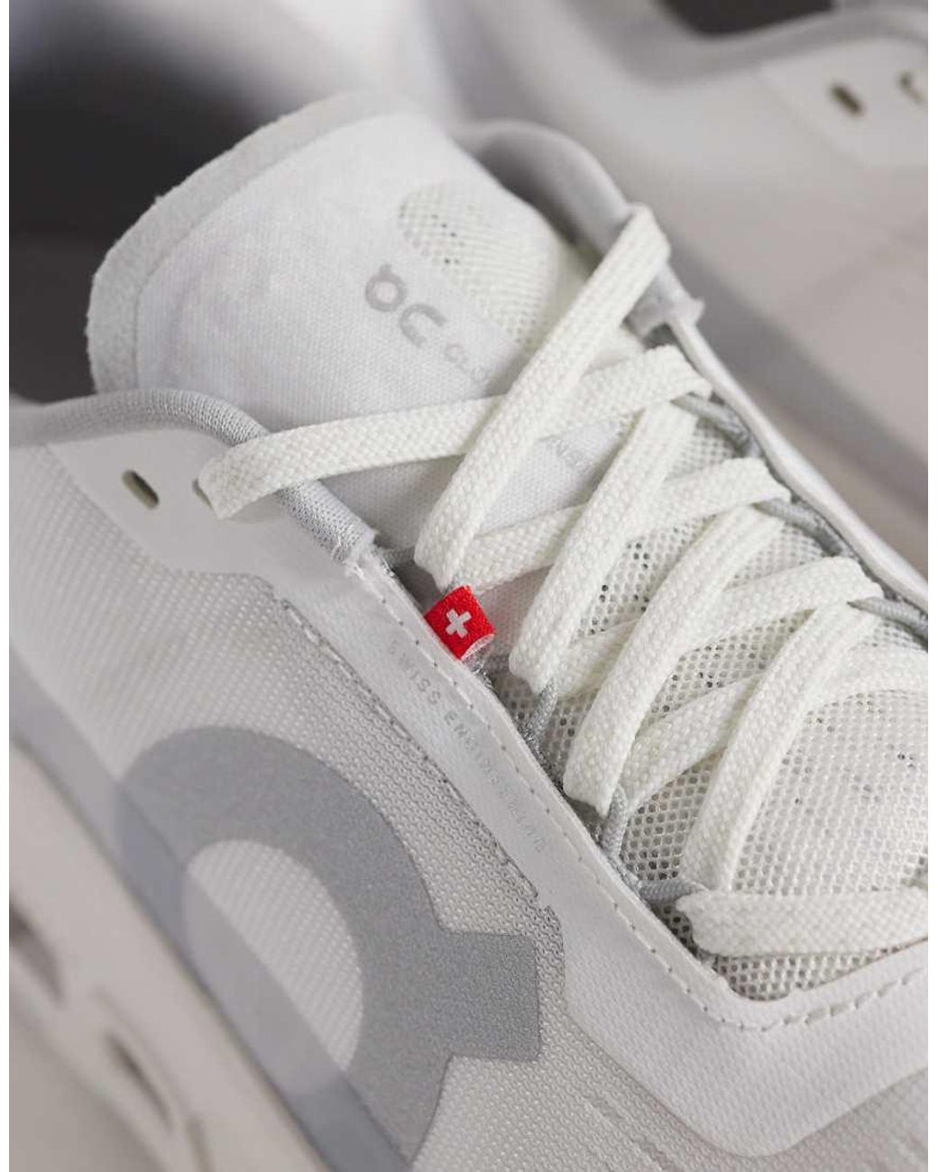 On Shoes White Cloudmster 1 Running Trainers for men