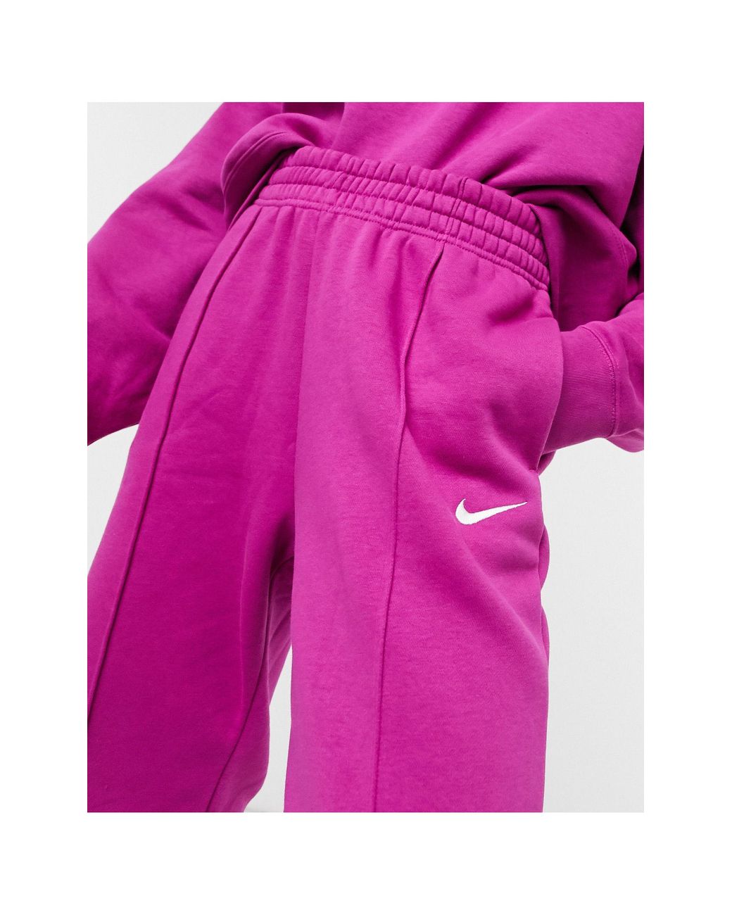Nike - Pantalon de jogging oversize à taille haute et petit logo virgule -  Marron chanvre