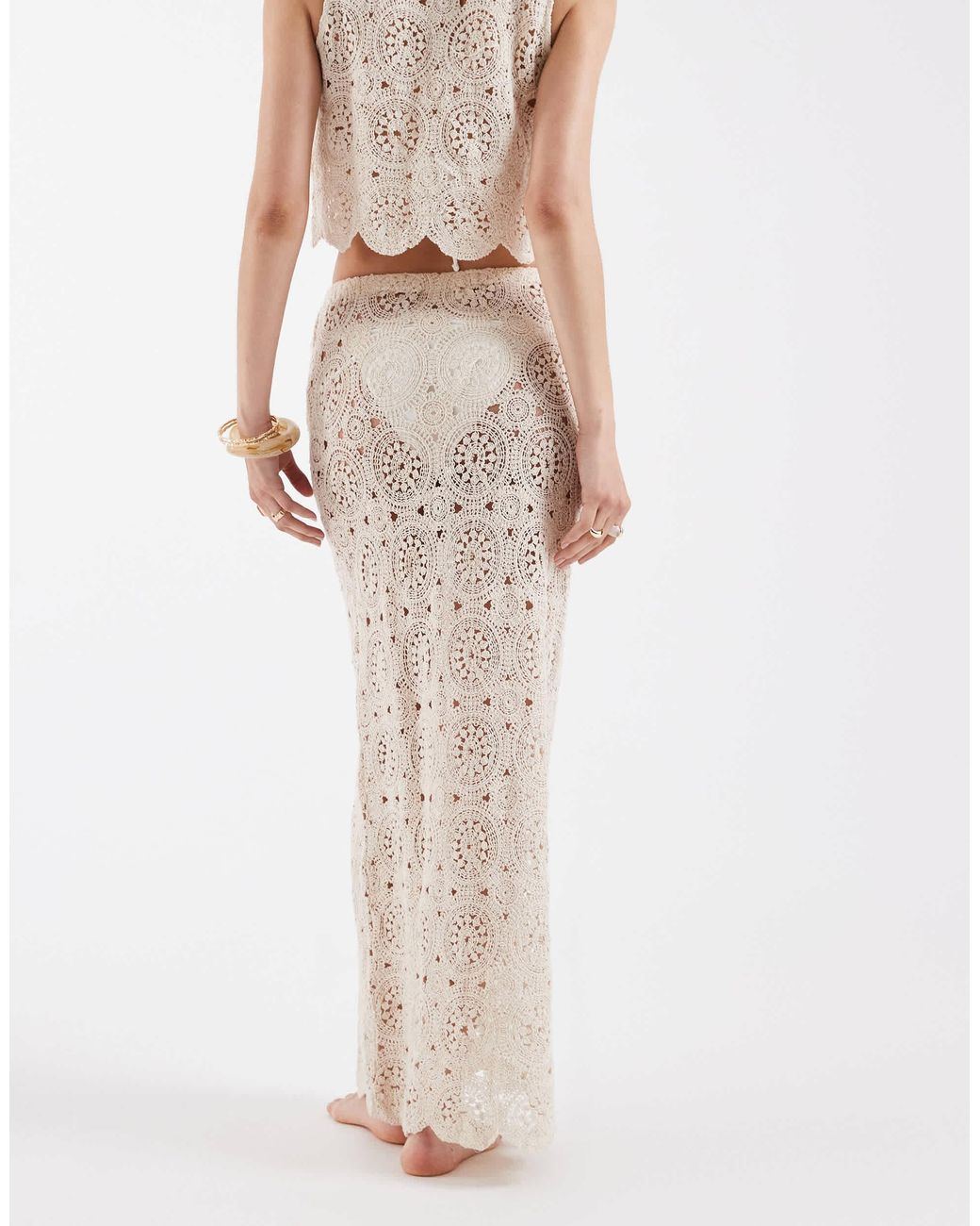 4th & Reckless White Cotton Rich Crochet Floral Scallop Edge Beach Maxi Skirt Co-ord