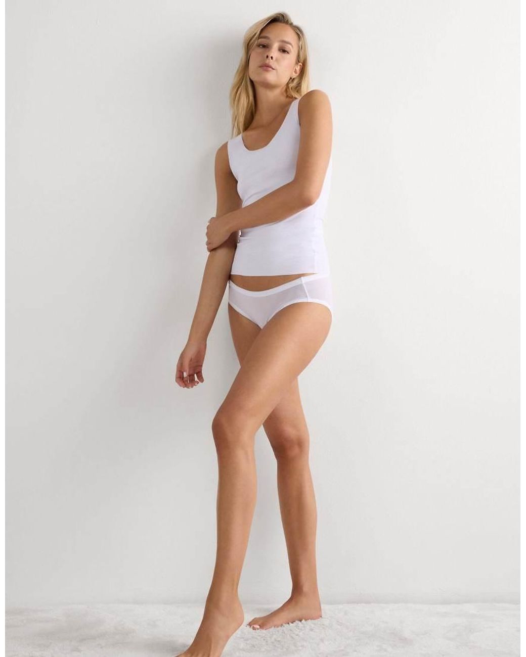 Intimissimi White Round-Neck Raw-Cut Cotton Vest Top