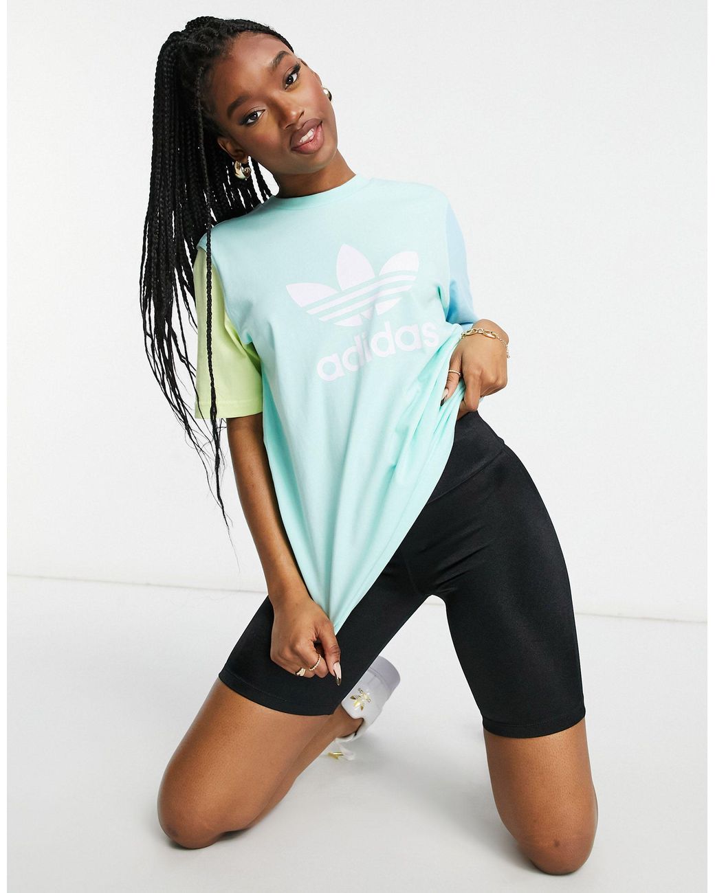 adidas Originals Adicolor Boyfriend Fit Colour Block Logo T-shirt in Green  | Lyst Australia