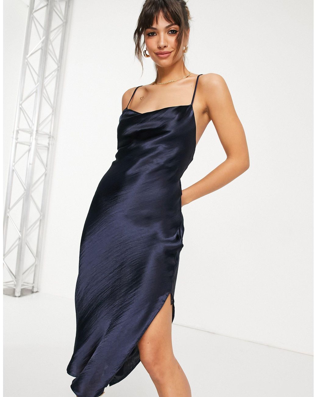 princess dressing up