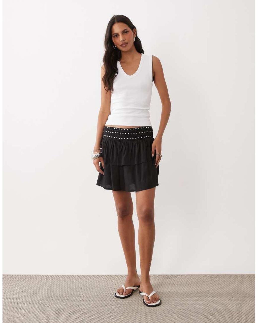 New Look White V-neck Tank Top