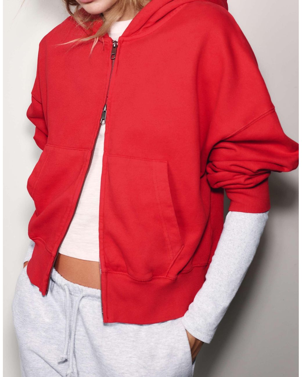 Sweat à capuche zippé Pull&Bear en coloris Red