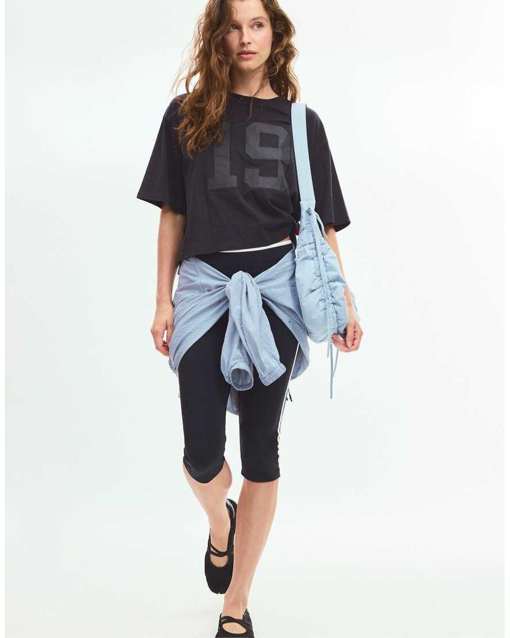 Stradivarius Black Embroidered T-shirt