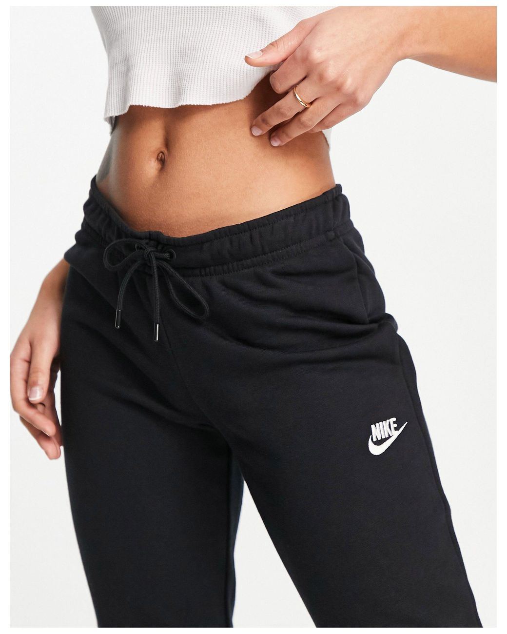 Nike Essentials Slim joggers in Black | Lyst UK
