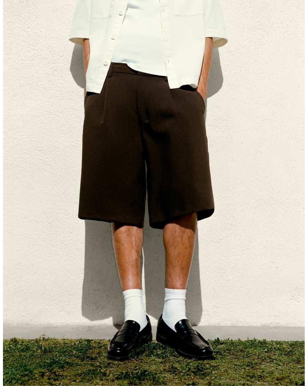 Pull&Bear Natural Smart Bermuda Shorts With Pleats for men