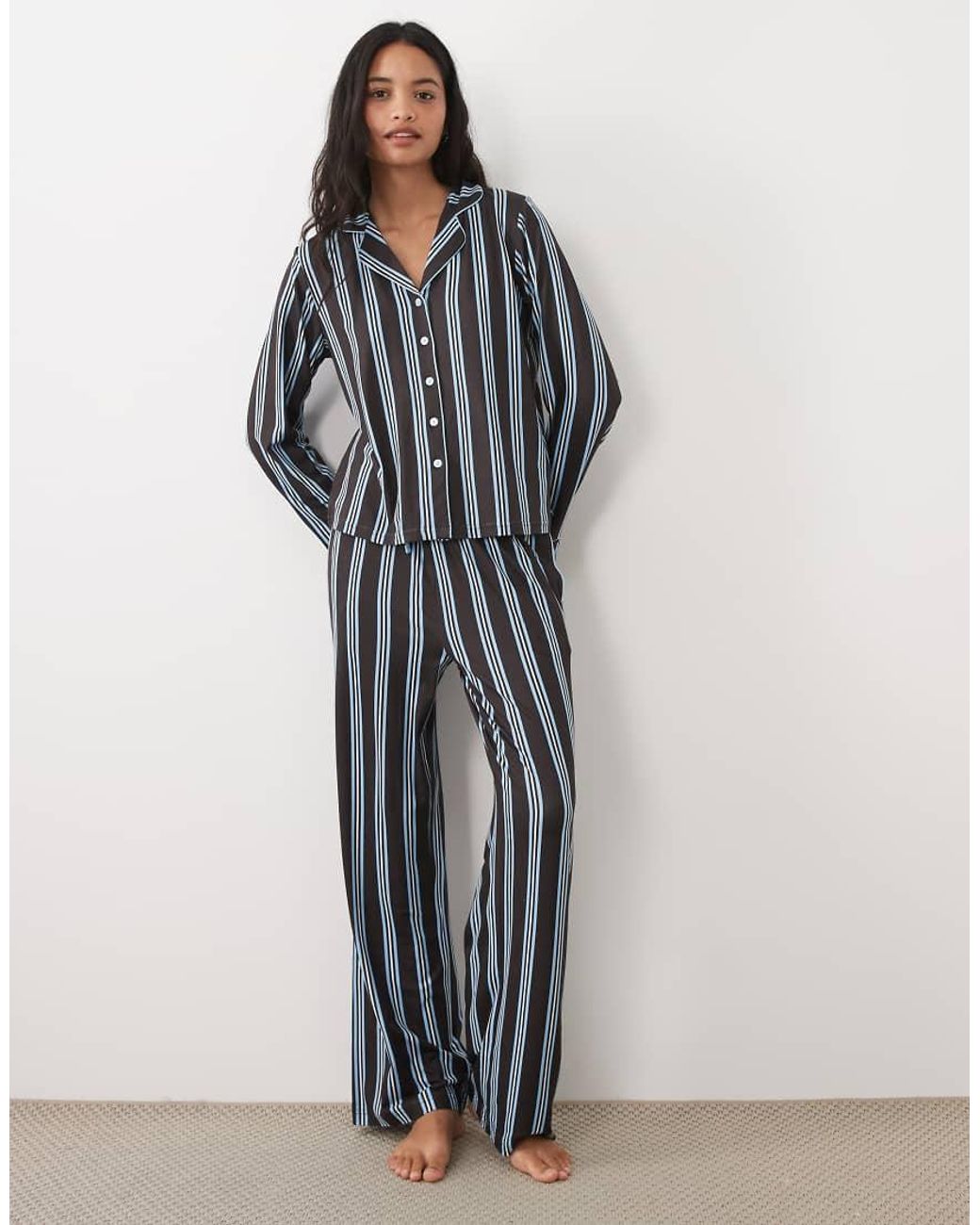 Threadbare Pyjamaset Met Knoopsluiting in het Multicolor