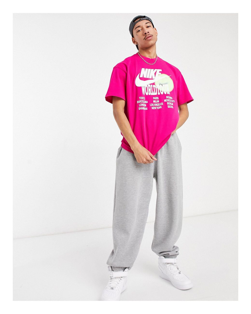Nike World Tour Pack Graphic Oversized T-shirt in Pink for Men | Lyst Canada