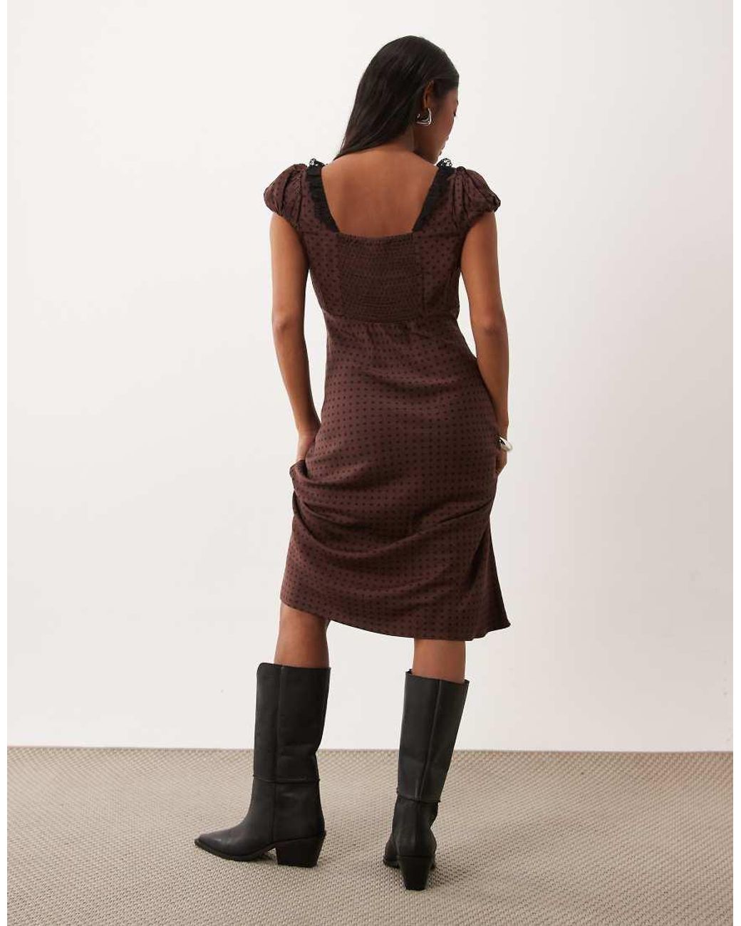 Nobody's Child Petite Brown Marianna Boat Neck Puff Sleeve Midi Dress