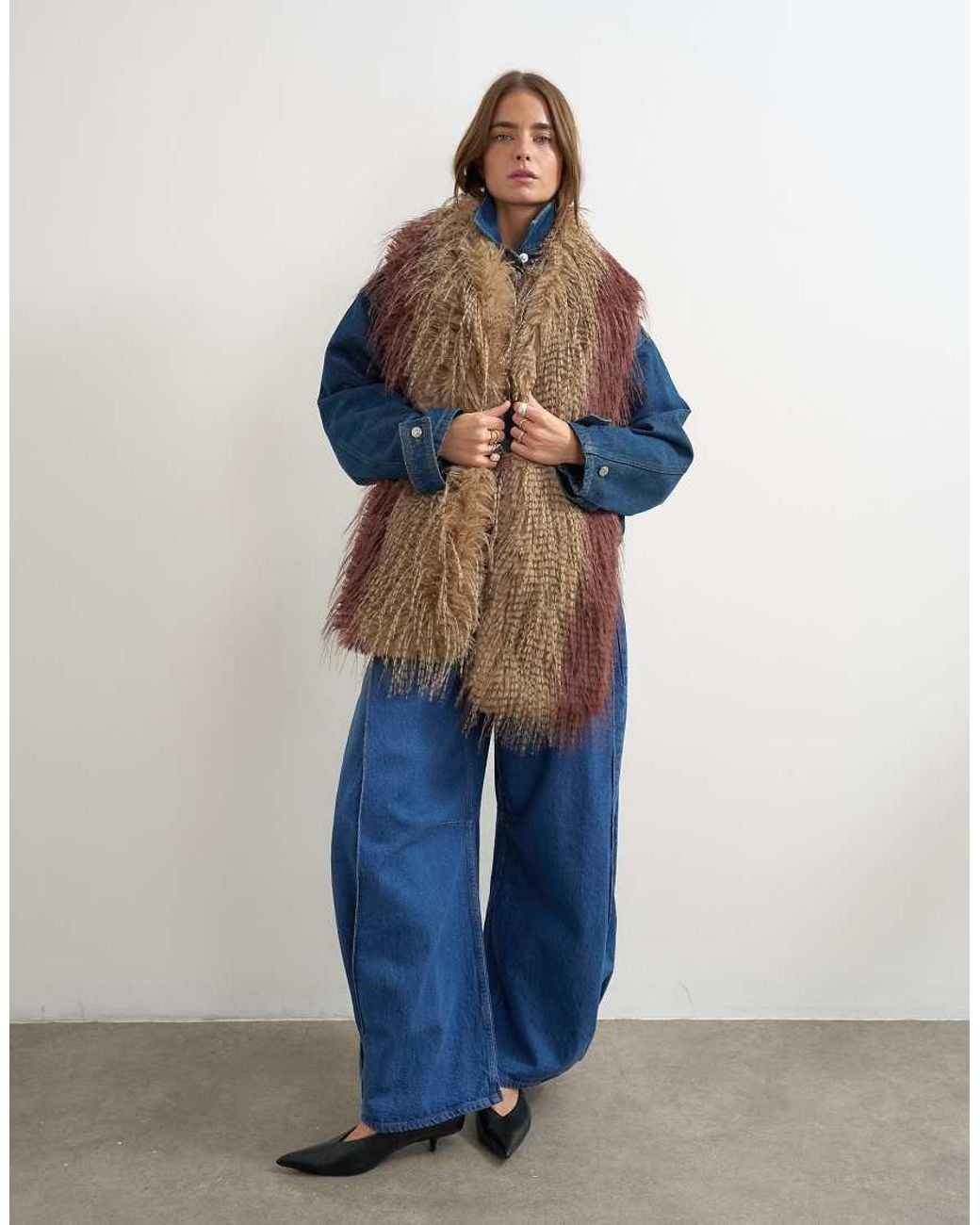 TOPSHOP Blue Sandy Wispy Faux Fur Scarf