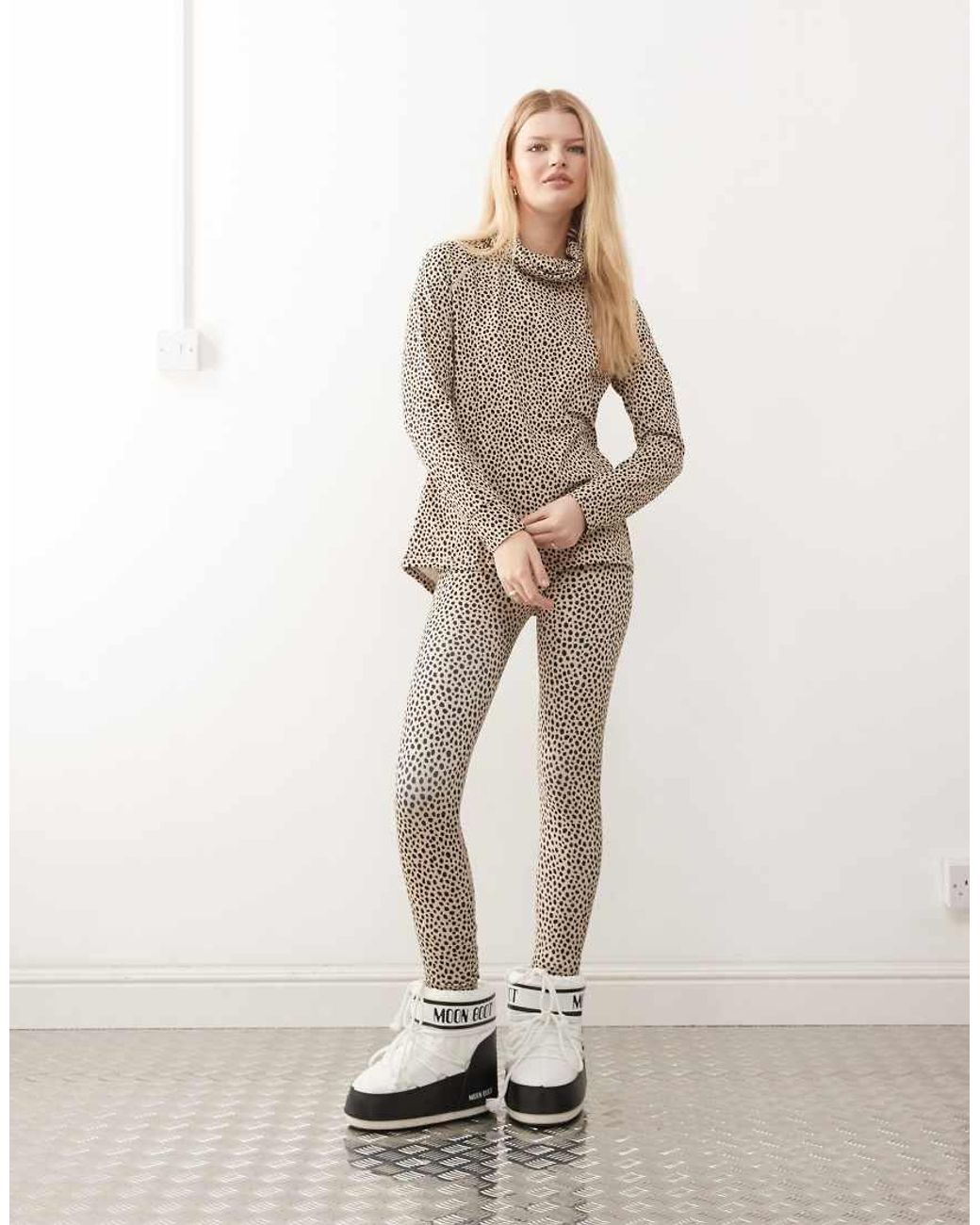 OOSC Natural High Neck Baselayer Top Cheetah