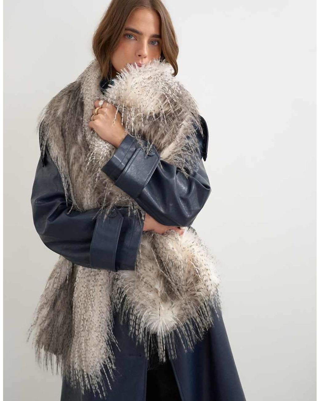 TOPSHOP Blue Sandy Wispy Faux Fur Scarf