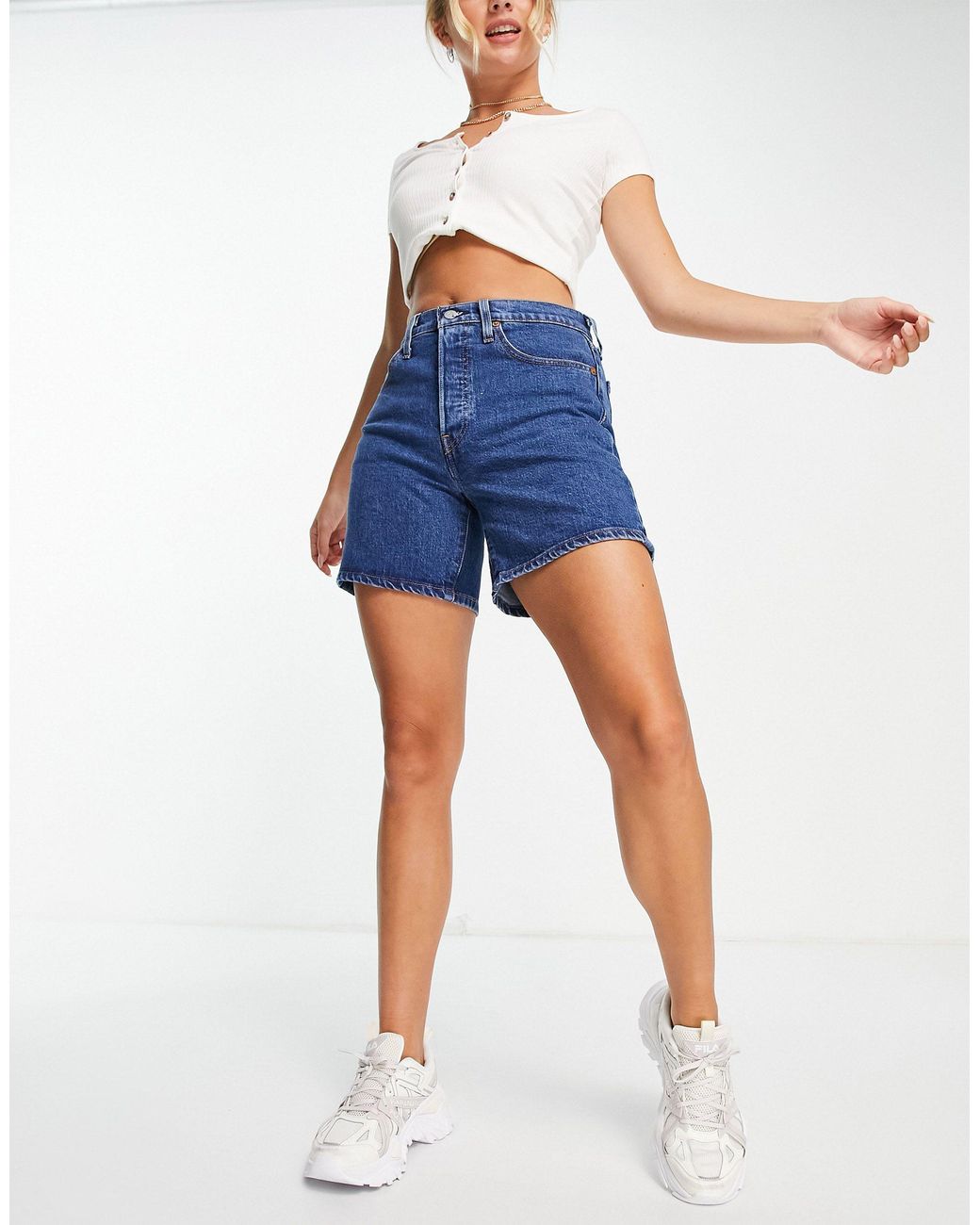 501 Mid Length Shorts in Mid Blue 