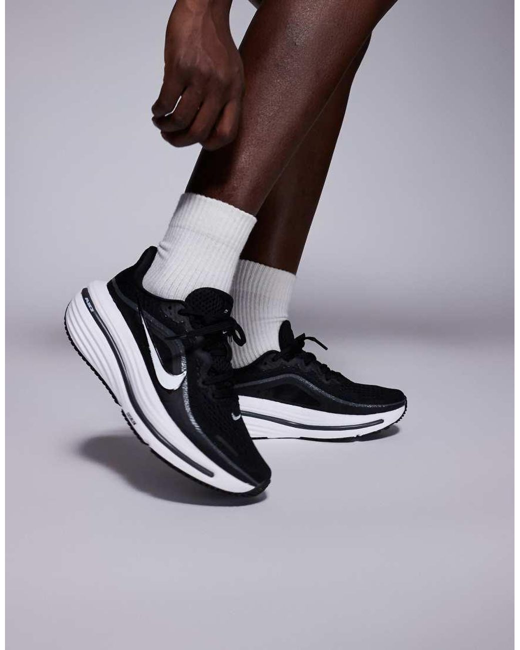 Nike Metallic Air Winflo 12 Trainers