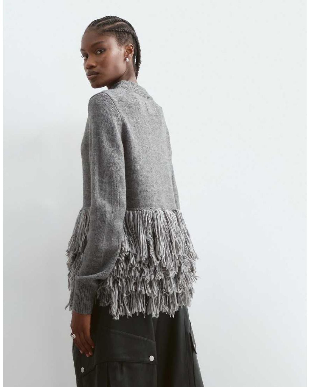 ARRANGE Gray Knitted Sweater With Fringe Hem