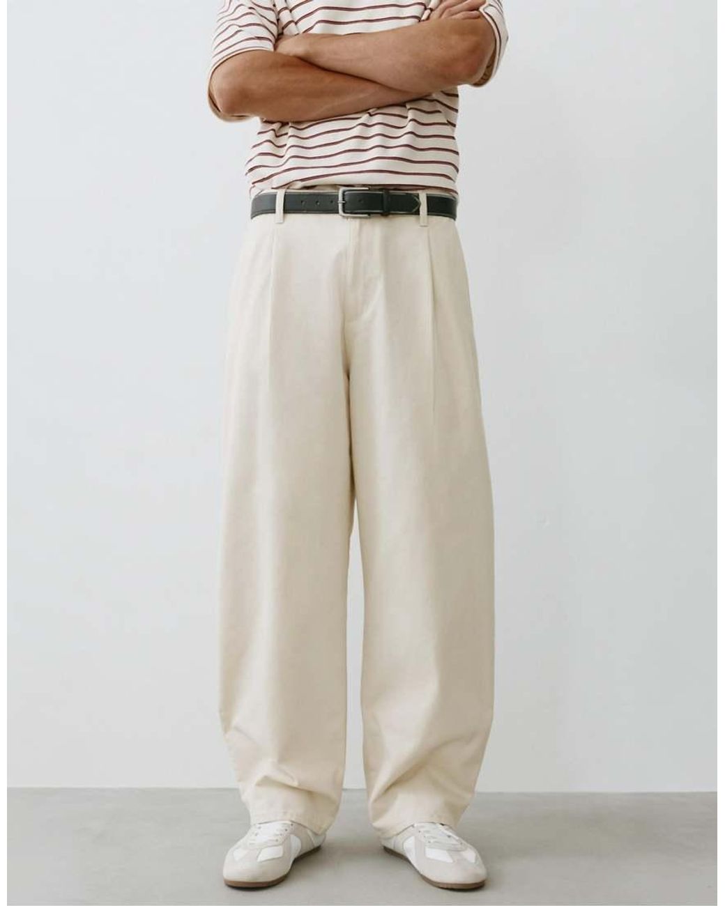 Pull&Bear White Darted baggy Trousers for men