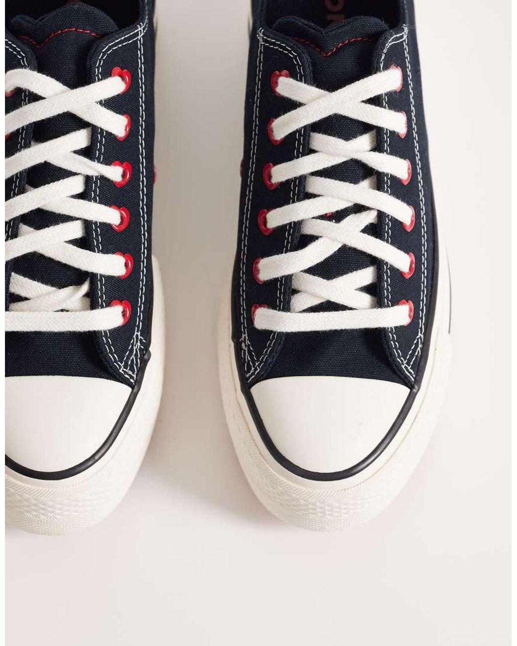 Zapatillas De Deporte Negras Con Detalle De Corazones Para San Valentín Chuck Taylor All Star Lift Ox De Converse de color Blue